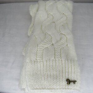 Fossil Cream White Cable Knit Winter Acrylic Scarf